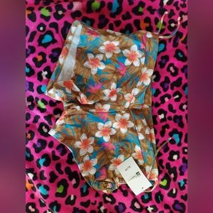 NWT Fused Hawaii BIB